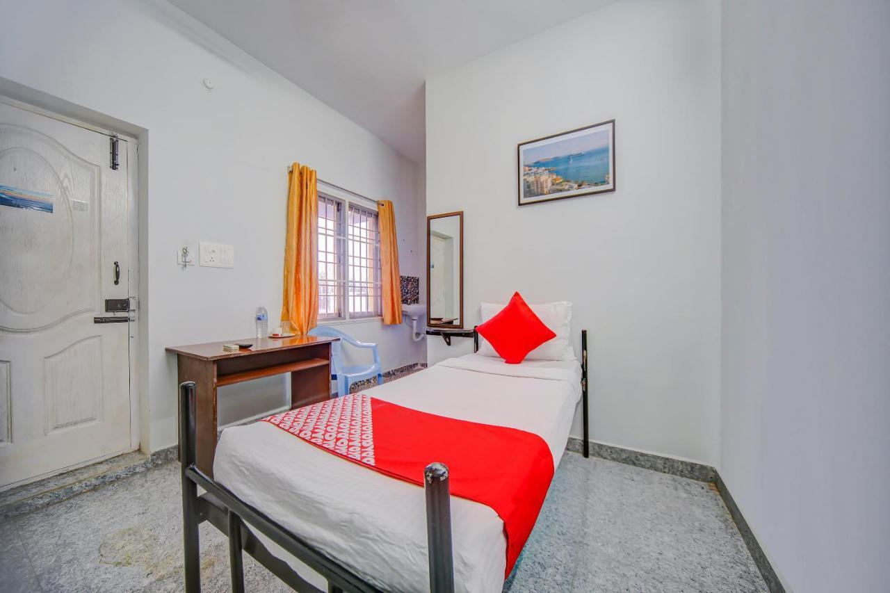 פונדיצ'רי Oyo 81673 D Anchorage Inn מראה חיצוני תמונה
